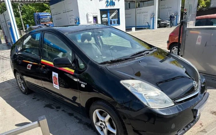 Toyota Prius cena 19900 przebieg: 510000, rok produkcji 2009 z Warszawa małe 4